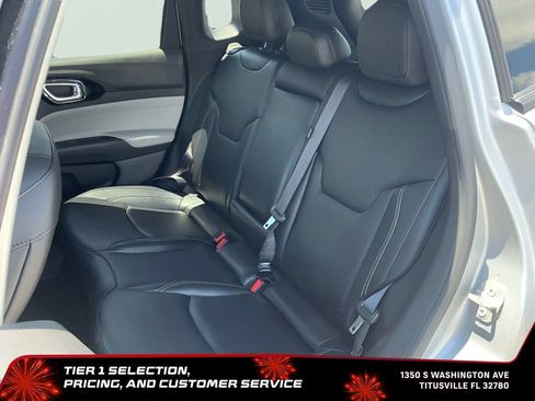 Used 2025 Jeep Compass Limited AWD/4WD image 24