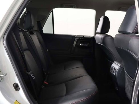 Used 2024 Toyota 4Runner TRD Off-Road Premium image 31