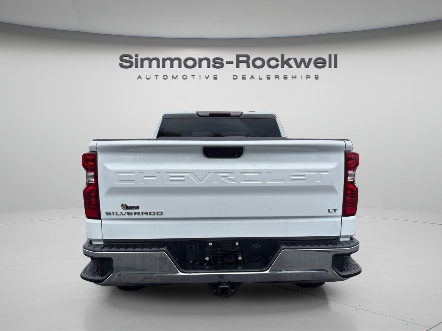 Used 2024 Chevrolet Silverado 1500 LT AWD/4WD image 4