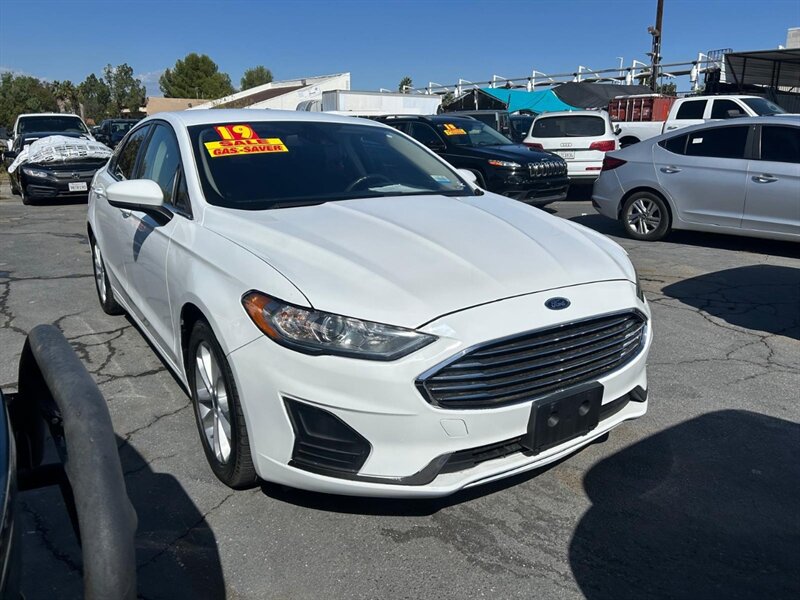 Used 2019 Ford Fusion SE FWD image 26
