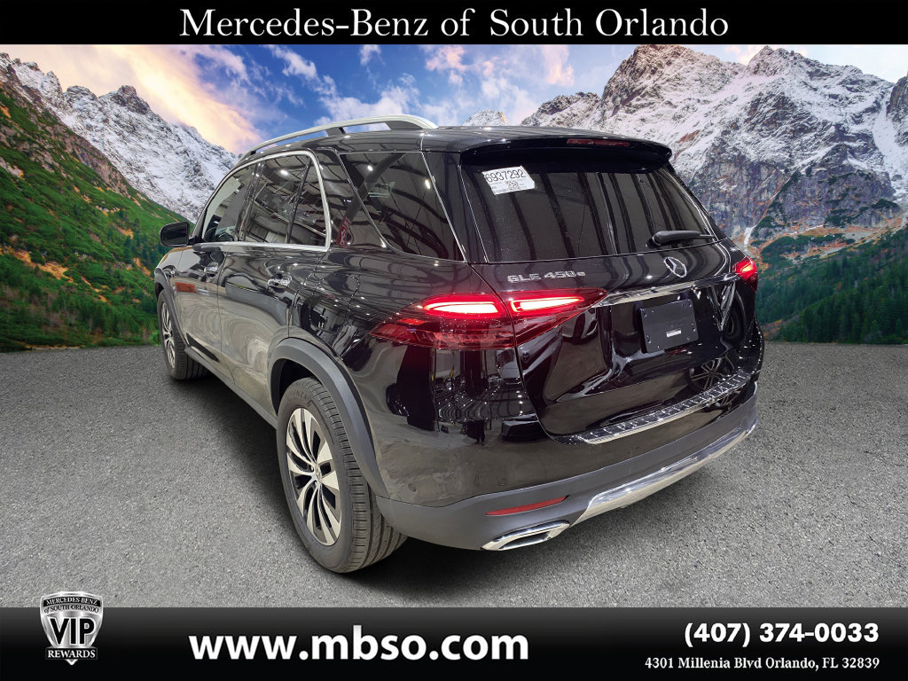 Certified 2025 Mercedes-Benz GLE 450e 4MATIC w/ Driver Assistance Package image 18