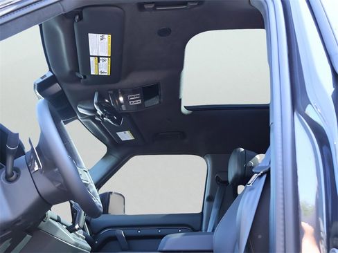 Used 2025 Land Rover Defender 130 V8 image 39