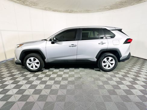 Used 2024 Toyota RAV4 LE FWD image 6