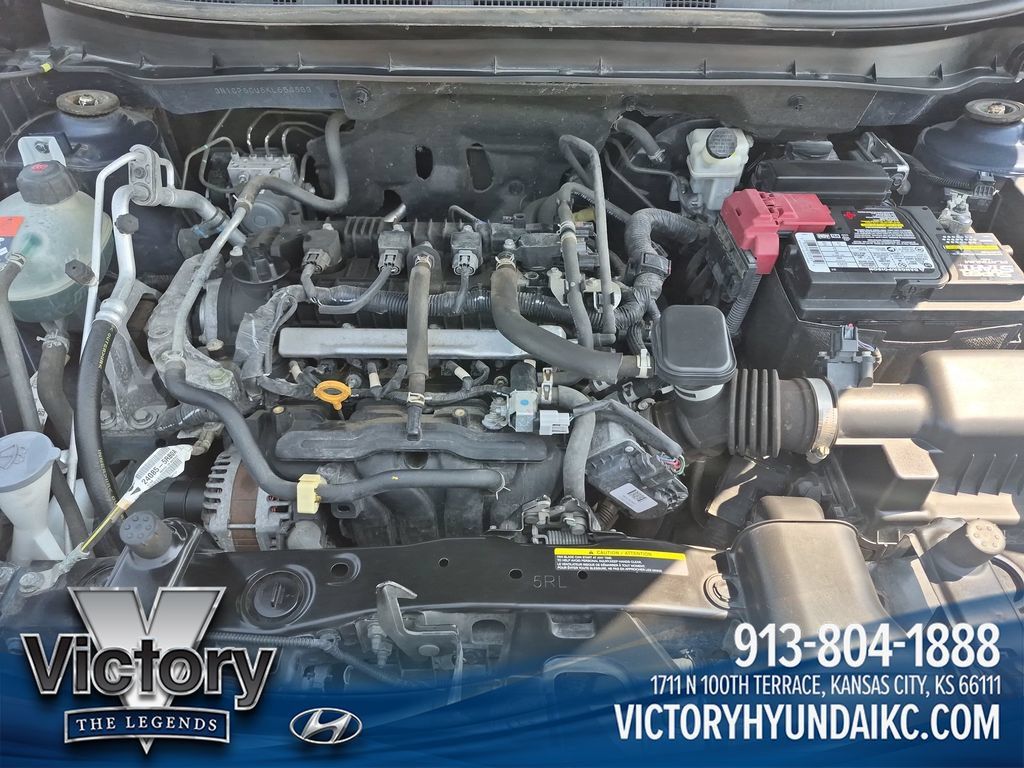 Used 2019 Nissan Kicks SR FWD image 20