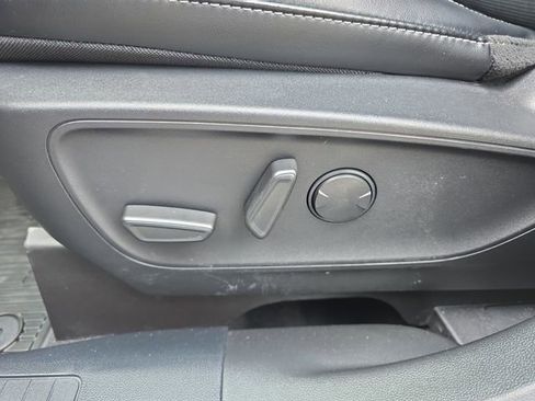 Certified 2024 Ford Escape Platinum AWD/4WD image 13