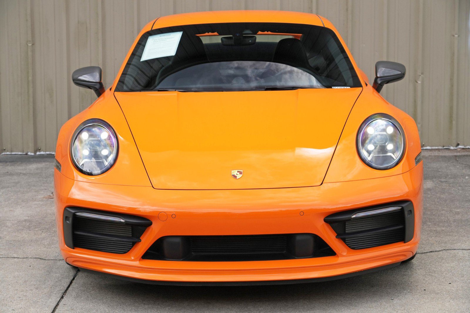 Used 2024 Porsche 911 Carrera T RWD image 39