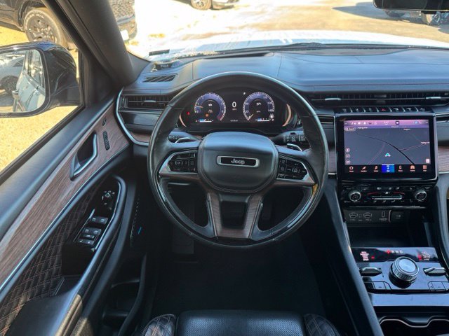 Used 2023 Jeep Grand Cherokee L Summit w/ Advanced Protech Group IV AWD/4WD image 27