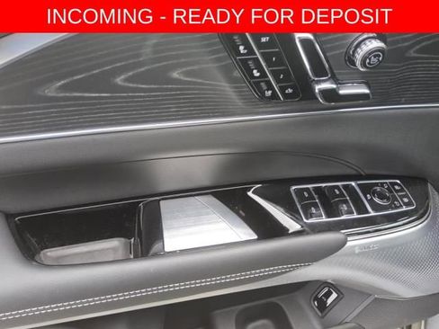 Used 2025 Cadillac Lyriq Sport AWD/4WD image 5