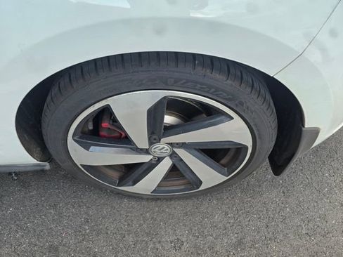 Used 2020 Volkswagen GTI S image 12