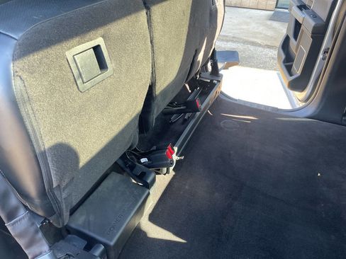 Used 2016 Ford F150 Platinum w/ Equipment Group 701A Luxury image 31