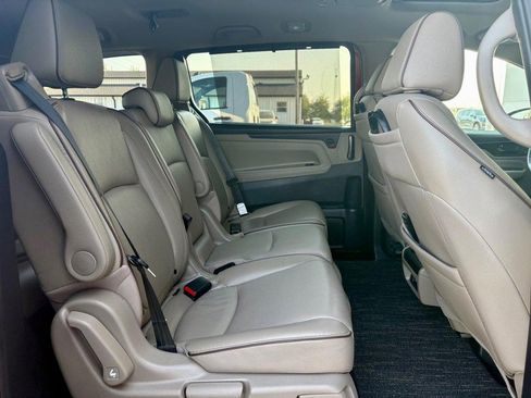Used 2023 Honda Odyssey Elite image 13