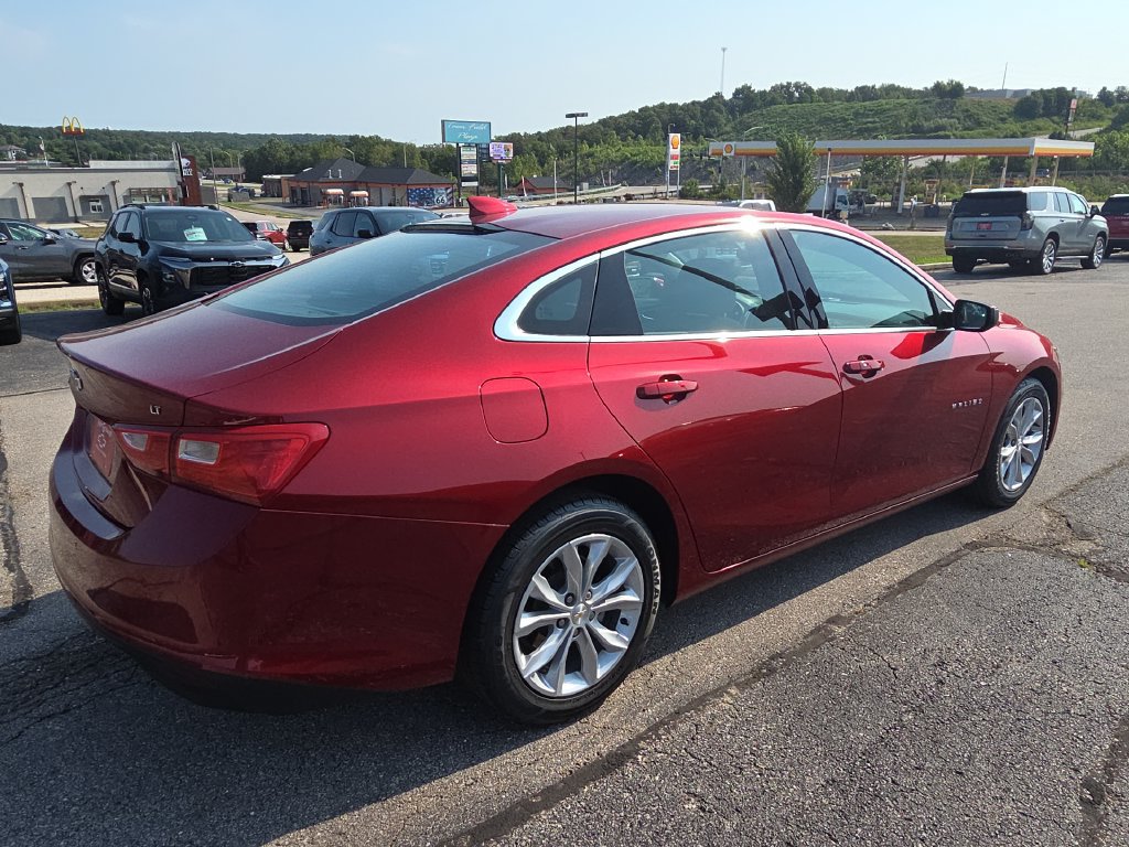 Used 2025 Chevrolet Malibu LT FWD image 8