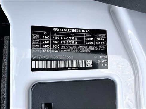 Used 2025 Mercedes-Benz Sprinter 2500 image 6