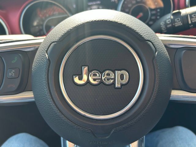 Used 2021 Jeep Wrangler Unlimited Rubicon w/ Dual Top Group AWD/4WD image 31