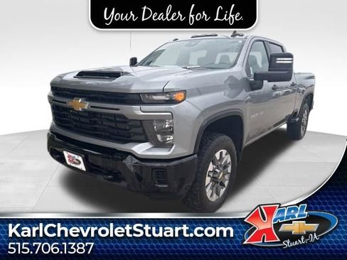 Used 2024 Chevrolet Silverado 2500 Custom w/ Custom Value Package AWD/4WD image 1