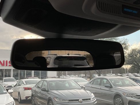 Used 2023 Ford Explorer Limited image 30