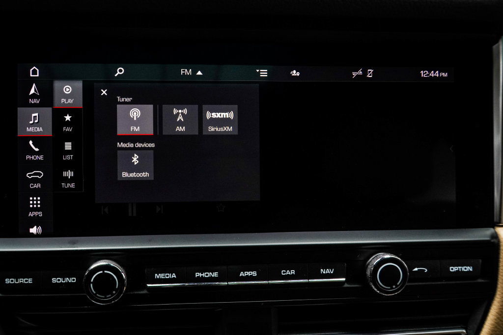 Used 2021 Porsche Macan AWD/4WD image 29