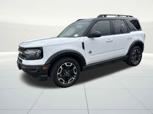 Used 2022 Ford Bronco Sport Outer Banks w/ Tech Package image 1