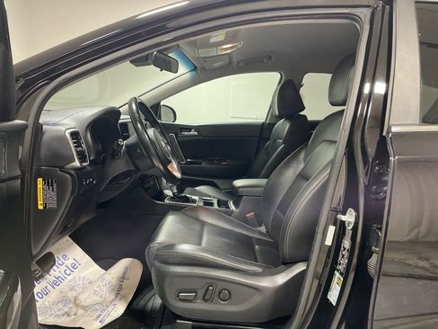 Used 2020 Kia Sportage EX image 18