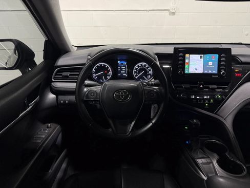 Used 2022 Toyota Camry SE FWD image 23