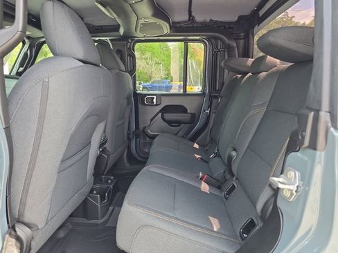 New 2026 Jeep Gladiator Willys AWD/4WD image 13