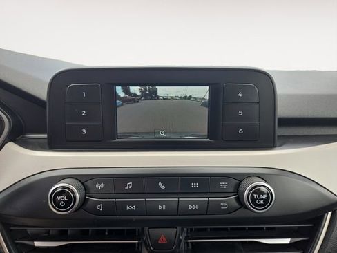 Used 2021 Ford Escape S image 23