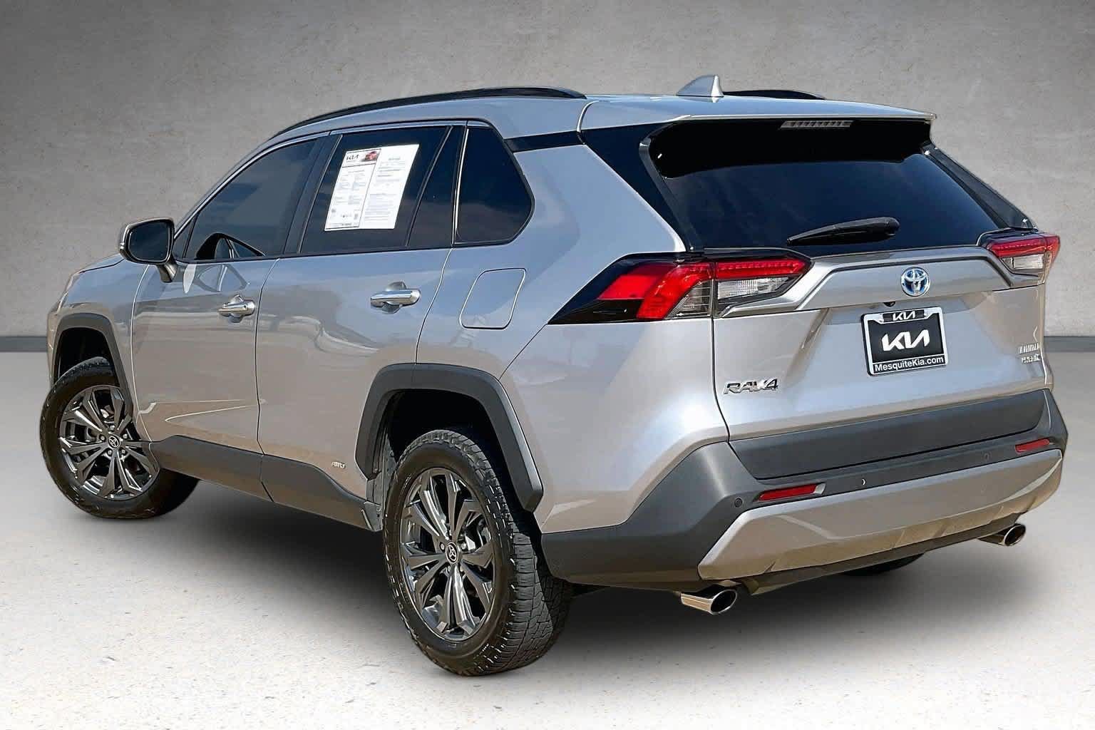 Used 2023 Toyota RAV4 Limited AWD/4WD image 4