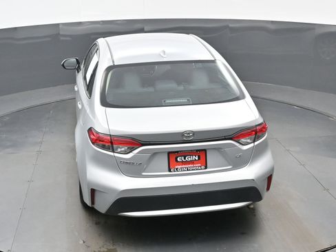 Used 2022 Toyota Corolla LE image 35
