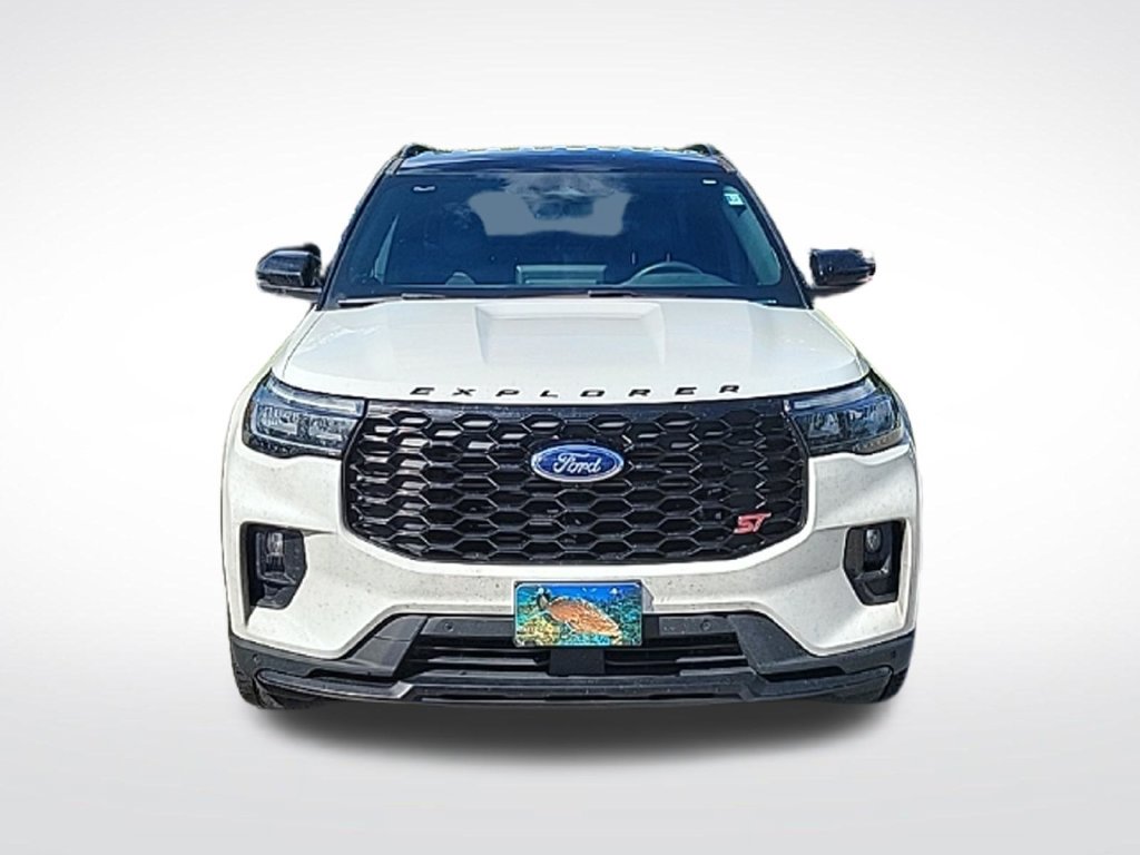 Used 2025 Ford Explorer ST RWD image 3