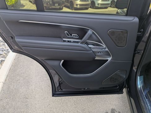 New 2025 Land Rover Range Rover Long Wheelbase Autobiography image 30