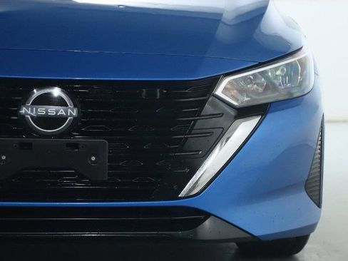 Used 2025 Nissan Sentra SV FWD image 7