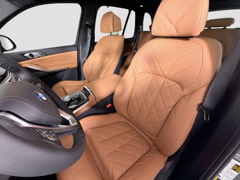 New 2026 BMW X5 xDrive50e image 21