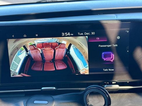 Used 2023 Kia Carnival SX image 14