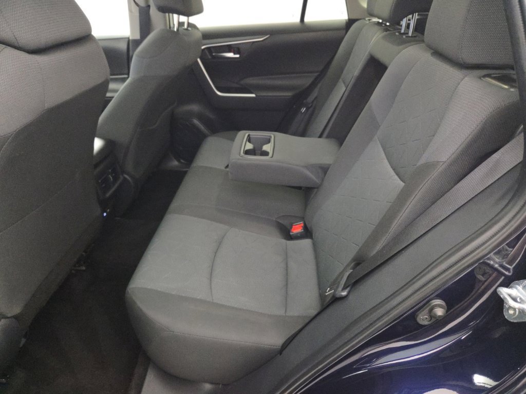 Used 2025 Toyota RAV4 XLE AWD/4WD image 21