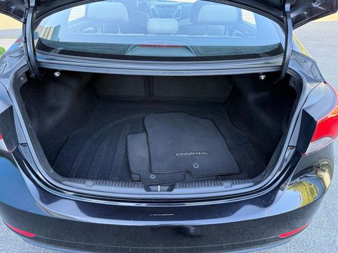 Used 2016 Hyundai Elantra SE FWD image 20