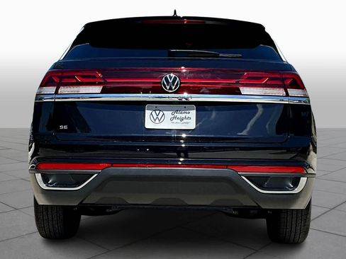 New 2026 Volkswagen Atlas Cross Sport SE FWD image 4