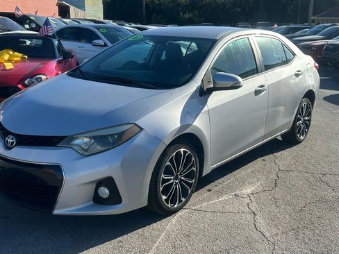 Used 2016 Toyota Corolla S FWD image 2