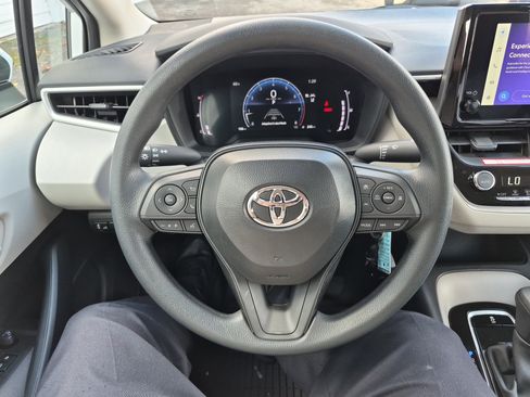 Used 2026 Toyota Corolla LE image 25