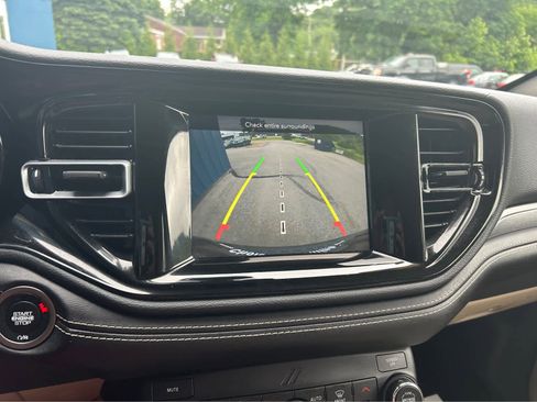 Used 2021 Dodge Durango SXT image 21