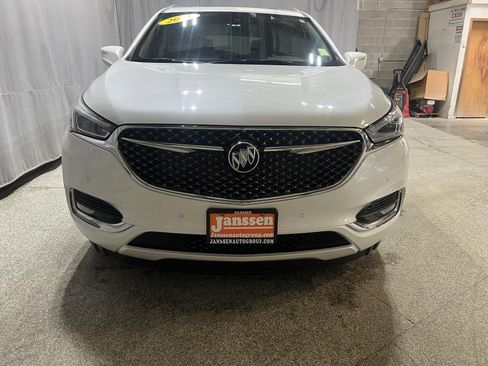 Used 2020 Buick Enclave Avenir w/ Avenir Technology Package AWD/4WD image 3