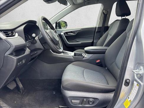 Certified 2025 Toyota RAV4 XLE FWD image 10