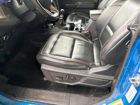 Used 2024 Ford Bronco Badlands w/ Sasquatch Package AWD/4WD image 11