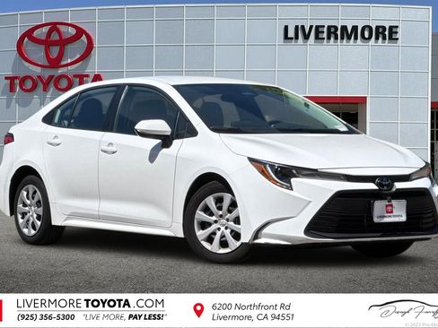 Certified 2024 Toyota Corolla LE FWD image 1