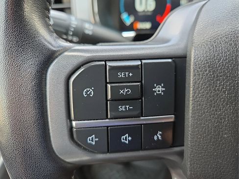 Used 2023 Ford F150 Lariat AWD/4WD image 19