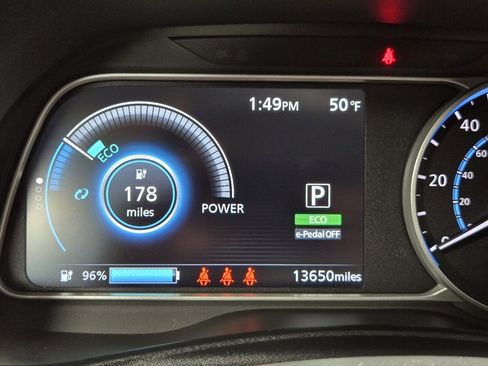 Used 2024 Nissan Leaf SV Plus image 19