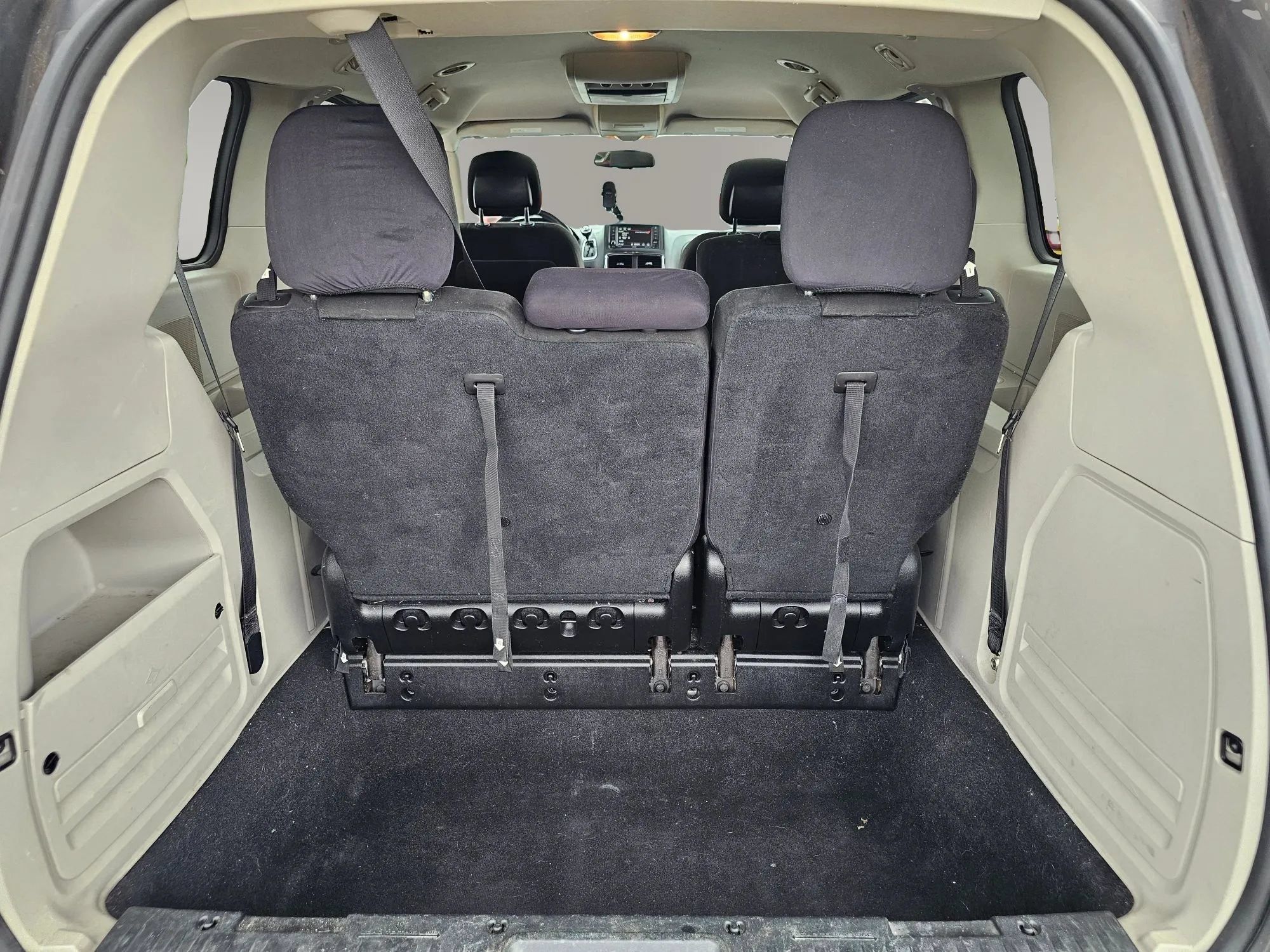 Used 2015 Dodge Grand Caravan SE w/ Quick Order Package 29E SE FWD image 10