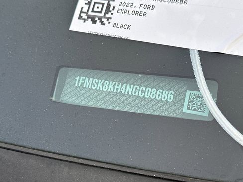 Used 2022 Ford Explorer ST-Line w/ Class IV Trailer Tow Package AWD/4WD image 3