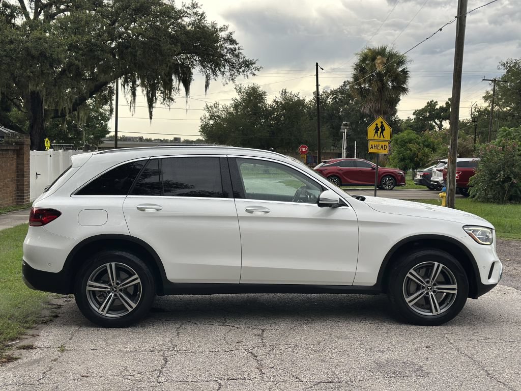 Used 2022 Mercedes-Benz GLC 300 4MATIC w/ Premium Package Lite image 6