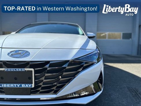 Used 2023 Hyundai Elantra Limited FWD image 3