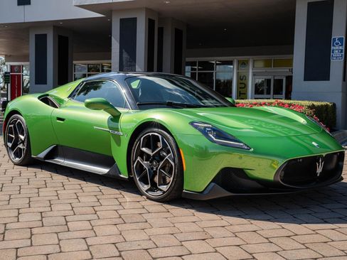 Used 2023 Maserati MC20 Spyder image 11